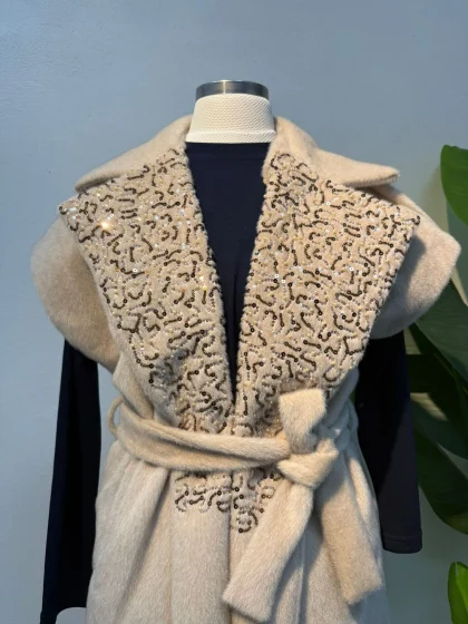 Boncuk İşlemeli Kürk Yelek Krem - Entare Butik