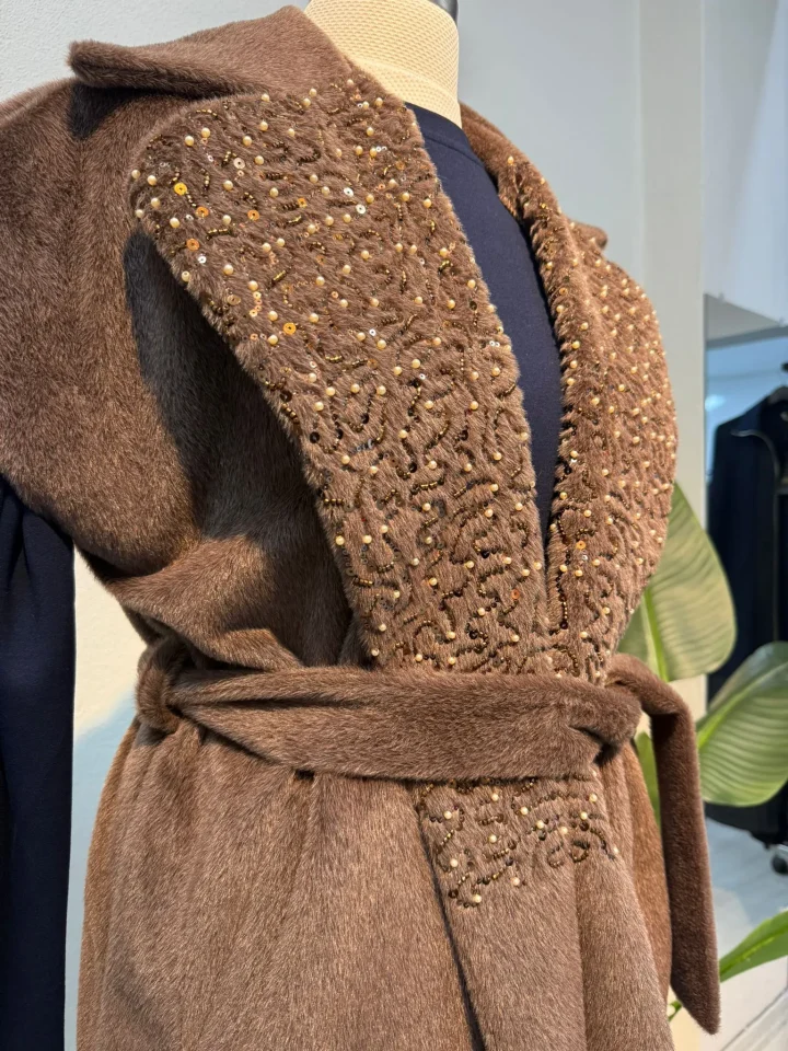 Boncuk İşlemeli Kürk Yelek Kahverengi - Entare Butik