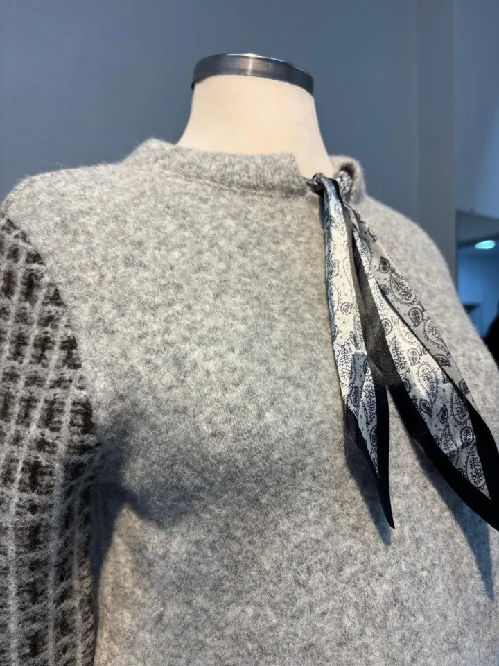 Fular Detay Yumoş Kazak Gri - Entare Butik