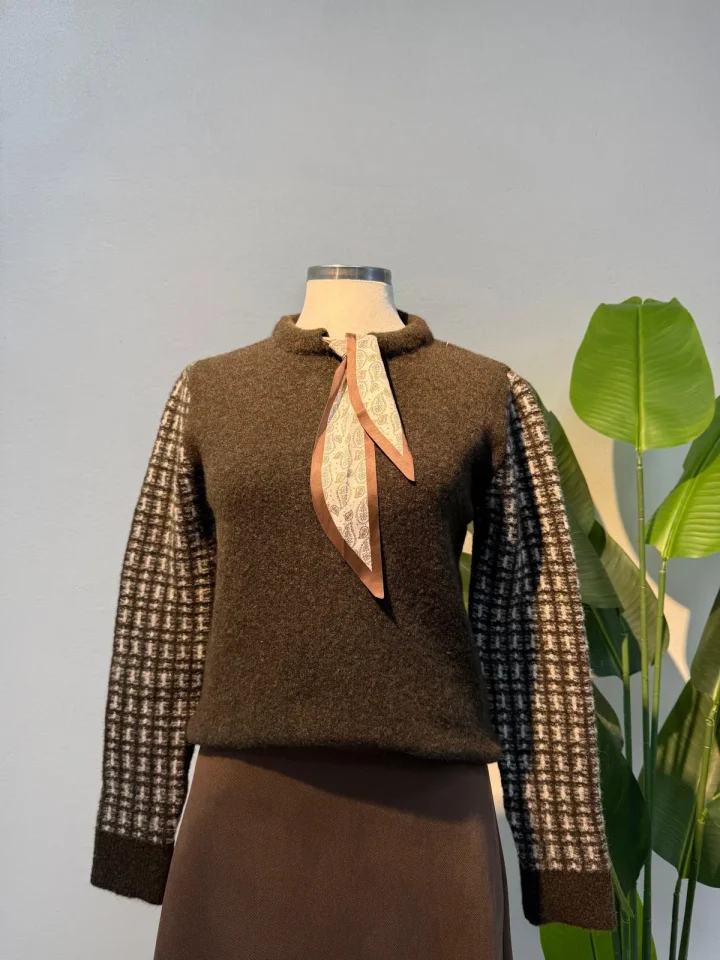 Fular Detay Yumoş Kazak Kahverengi - Entare Butik