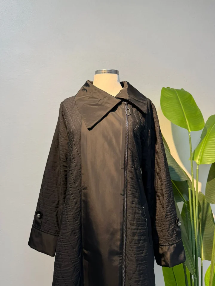 Paraşüt Detay Kapitone Kap Siyah - Entare Butik