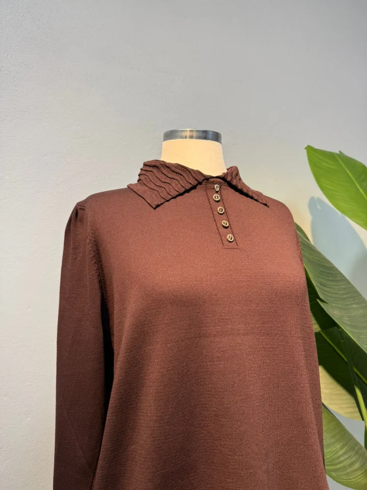 polo-yaka-dugmeli-merserize-etekli-takim-aci-kahve-5 Polo Yaka Düğmeli Merserize Etekli Takım Sütlü Acı Kahve - Entare Butik
