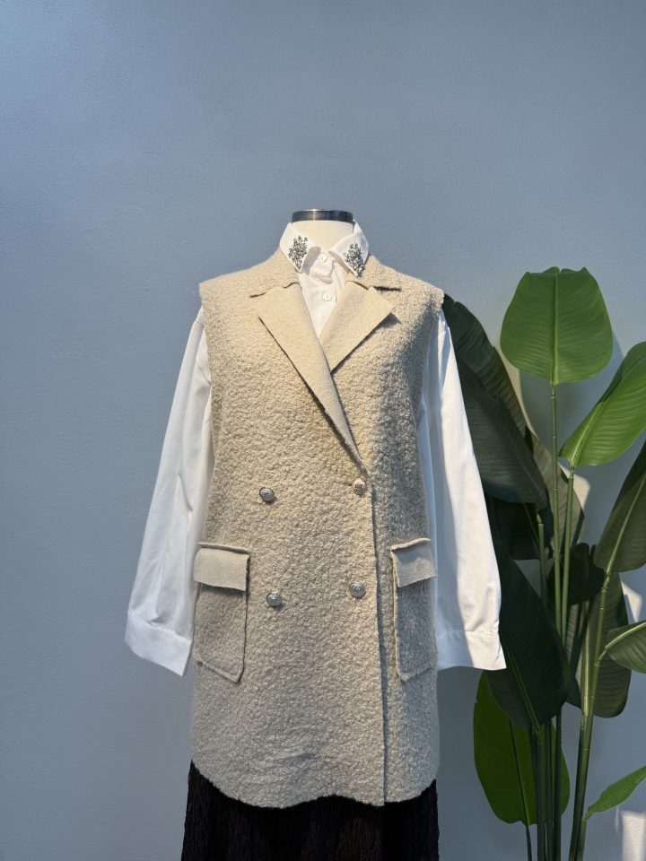 Kuzu Buklet Yelek – Krem