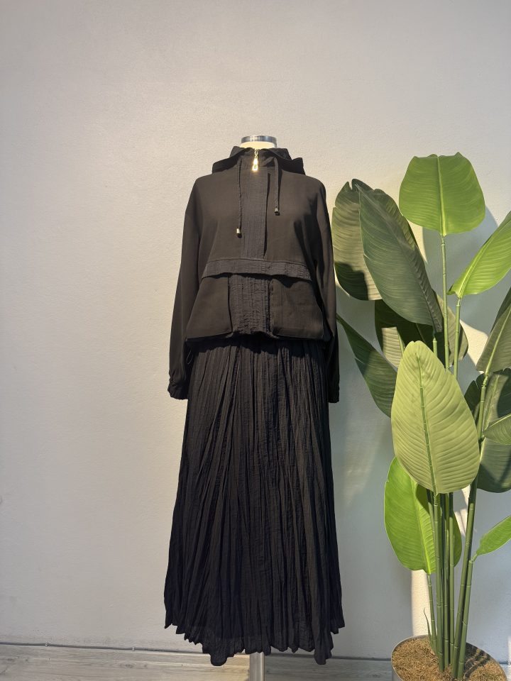 Spor Beli Büzgülü Etekli Takım– Siyah