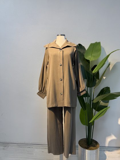 Keten Qupra Arka Detay Pantolonlu Takım – Sütlü Kahve-Entare Butik