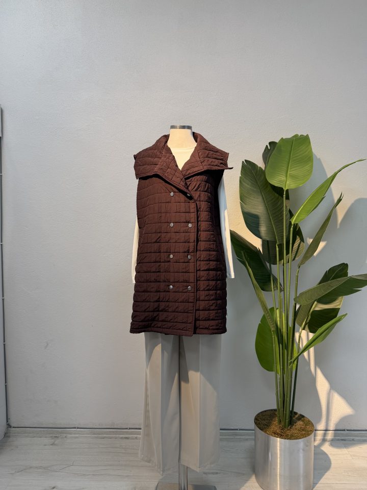Çift Düğme Detaylı Kapitone Yelek – Mürdüm-Entare Butik