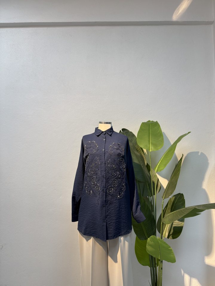 İşlemeli Gömlek – Lacivert Entare Butik