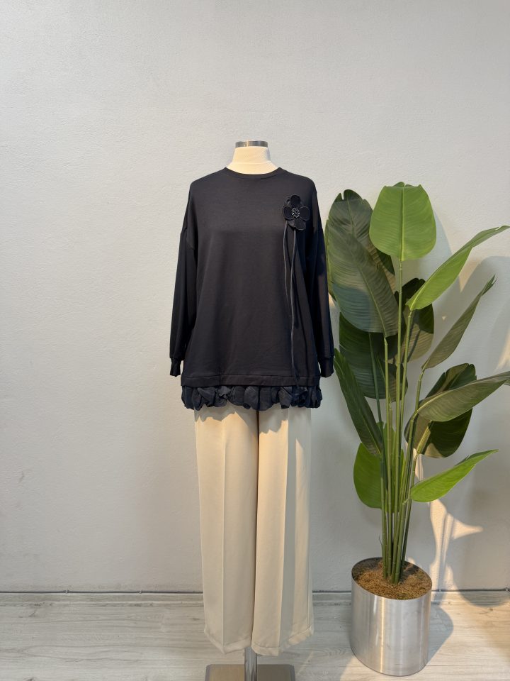 Broş Detaylı Fırfırlı Tunik – Lacivert Entare Butik
